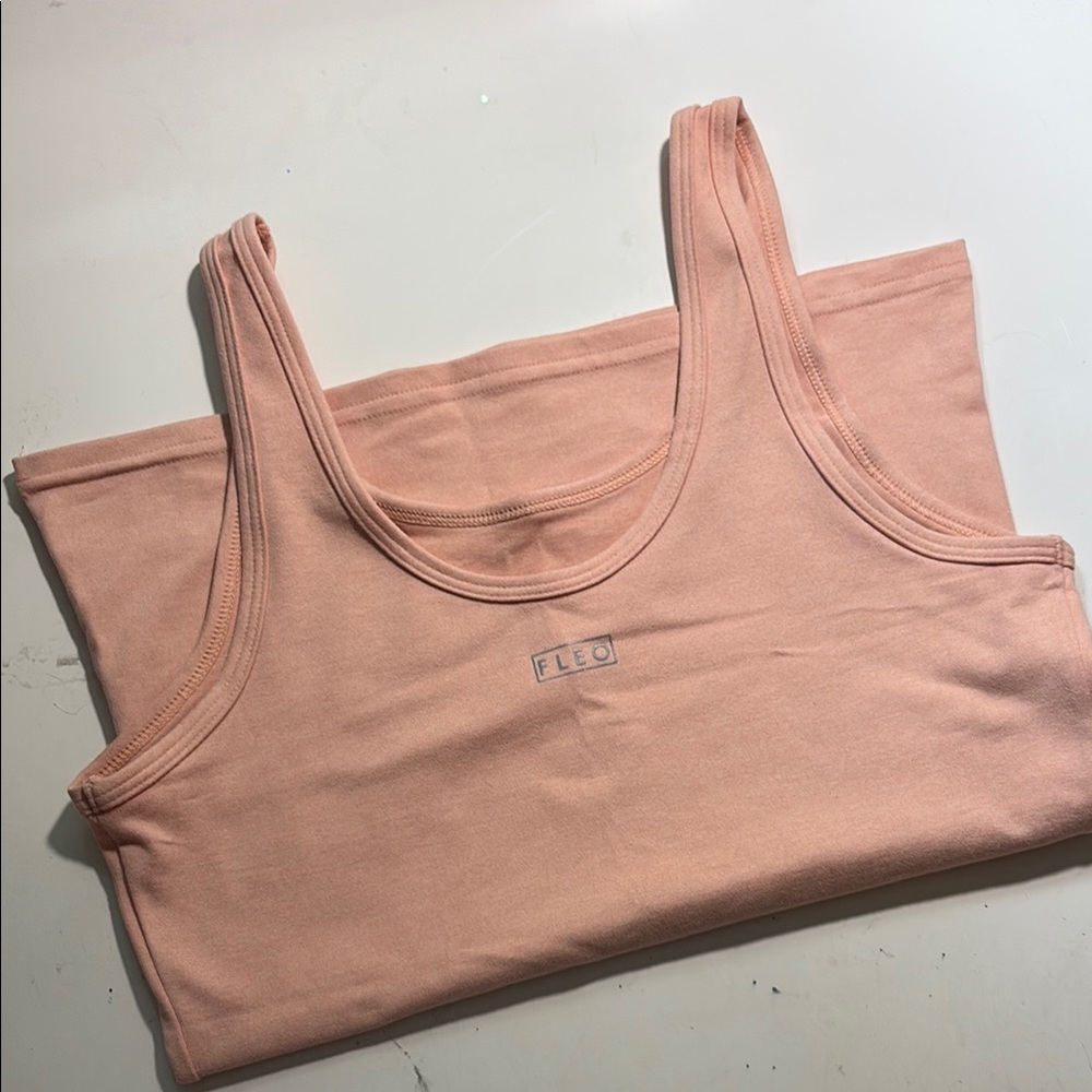 Fleo Tank Top